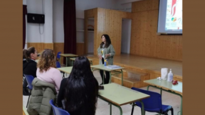 "Veo como la X Solidaria se traduce en apoyar y ayudar a personas que lo necesitan, como hace que los/as profesionales podamos seguir luchando por nuestros/as usuarios/as y en concreto nuestras mujeres, las grandes olvidadas por los recursos públicos"
